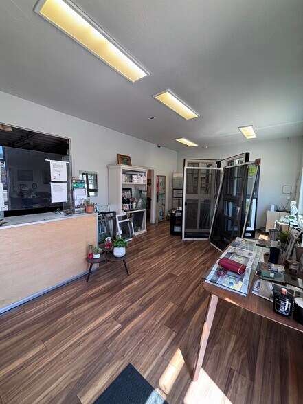 More Photos Of , Imperial Beach General Retail For Sale