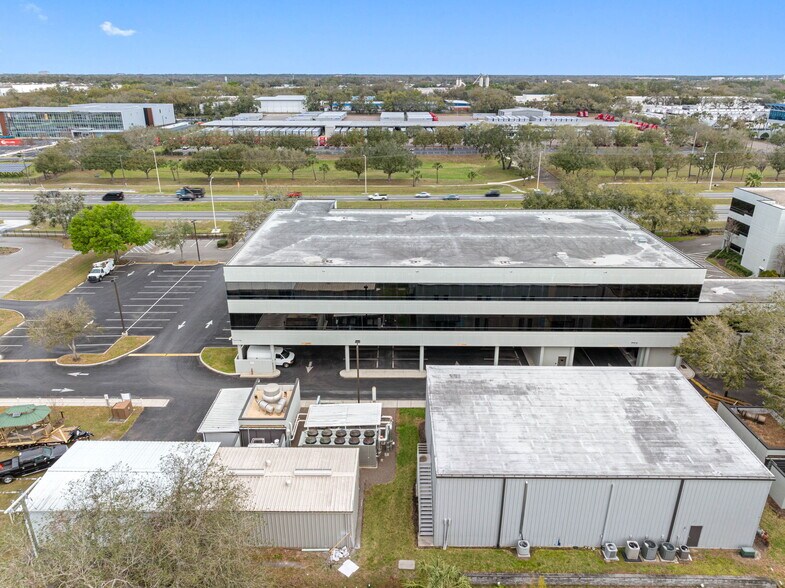 More Photos Of 6801 E Hillsborough Ave, Tampa Office Residential For Lease