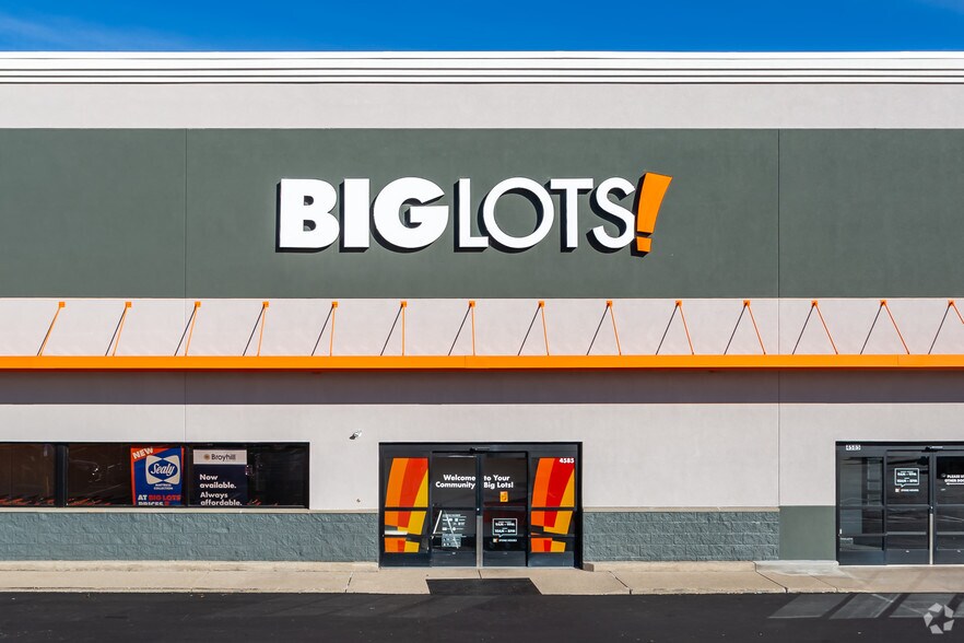 More Photos Of 4585 Eastgate Blvd, Cincinnati Freestanding For Lease