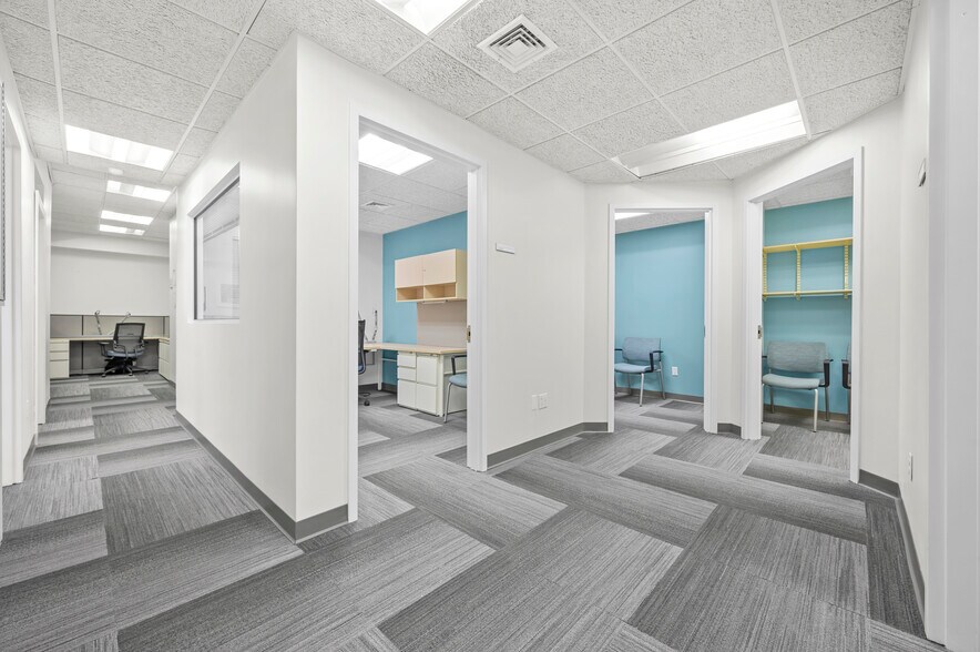 More Photos Of 5-14 51st Ave, Long Island City Storefront Retail Office For Lease