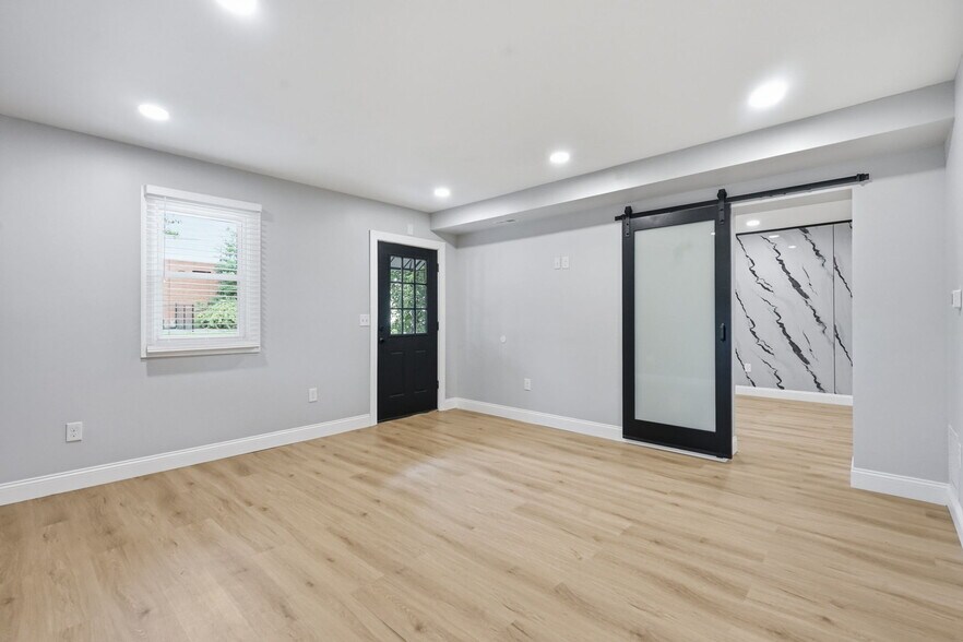 More Photos Of 25 Agawam Shopping Ct, Agawam Office For Sale