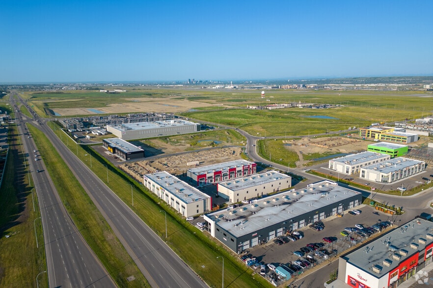 More Photos Of 10960 42 St NE, Calgary Storefront For Sale