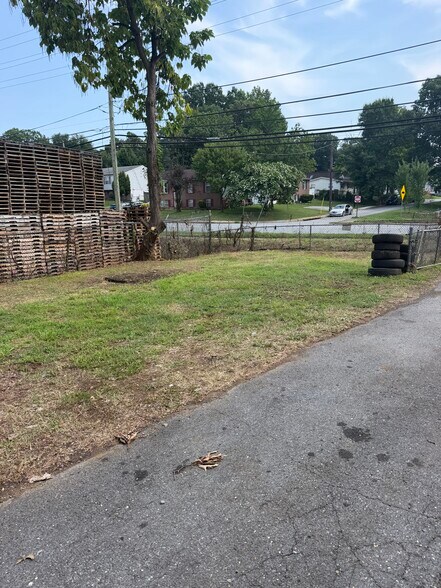 More Photos Of 5516 Sheriff Rd, Capitol Heights Flex For Lease