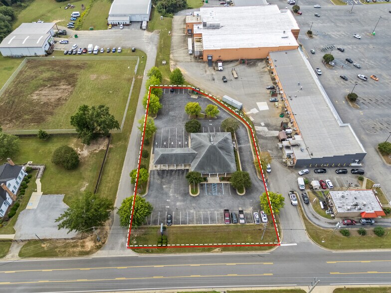 More Photos Of 239 Cedric St, Leesburg Office For Sale