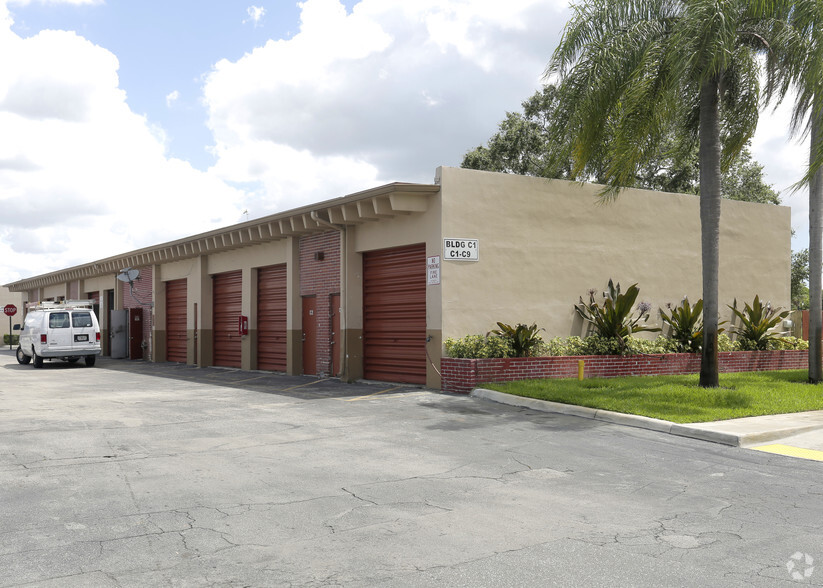 Primary Photo Of 991 S State Road 7, Fort Lauderdale Warehouse For Lease