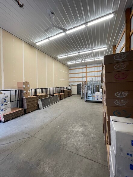 More Photos Of 325 W 6th Ave, El Dorado Warehouse For Lease