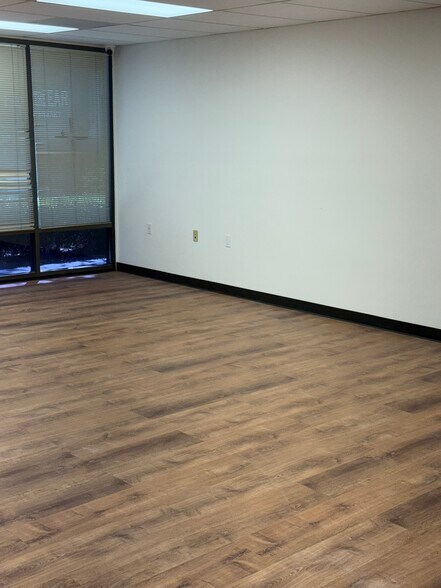 More Photos Of 2675 N Ventura Rd, Port Hueneme General Retail For Lease
