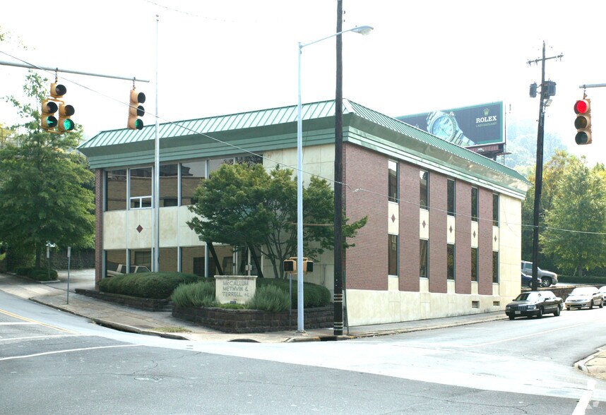 More Photos Of 2201 Arlington Ave S, Birmingham Office For Sale