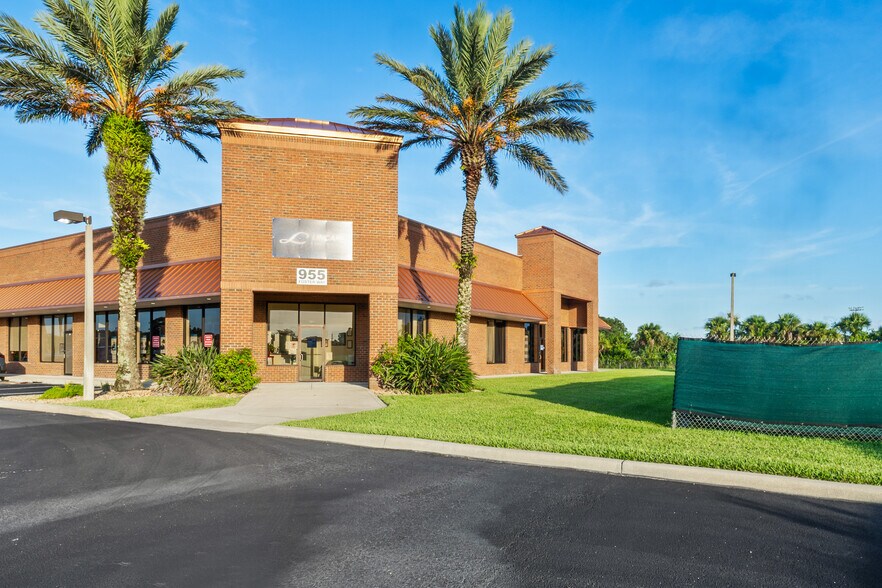 More Photos Of 955 Foster Way, South Daytona Medical For Sale