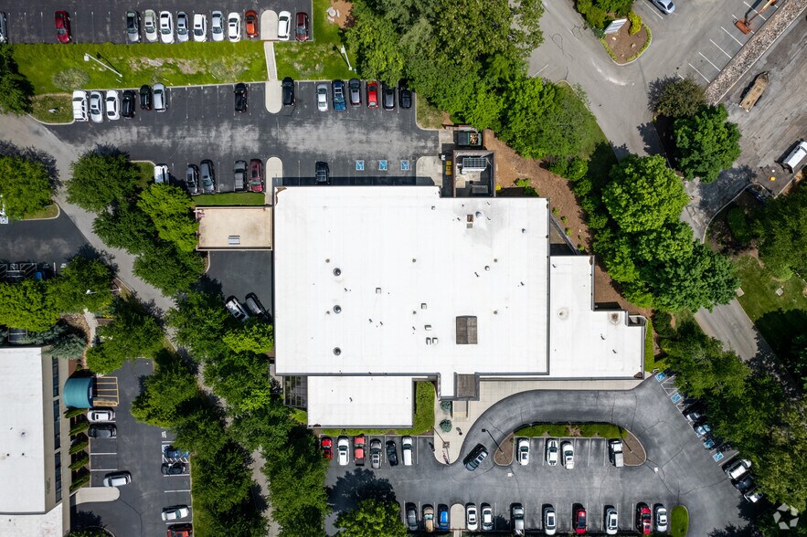 More Photos Of 1124 E Weisgarber Rd, Knoxville Medical For Lease