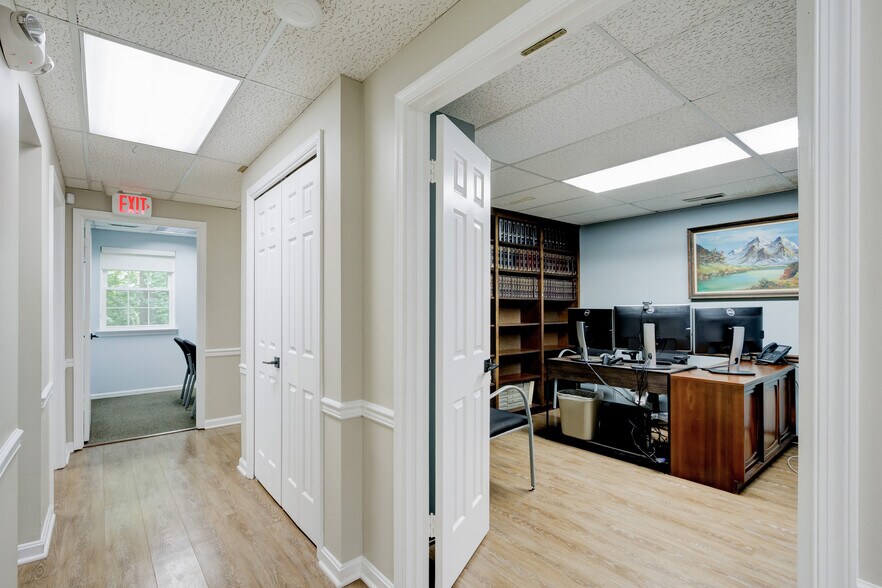 More Photos Of 11303-11327 Amherst Ave, Wheaton Office Residential For Sale