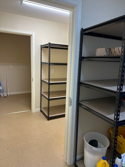 More Photos Of 292 South St, Blue Hill Office For Lease