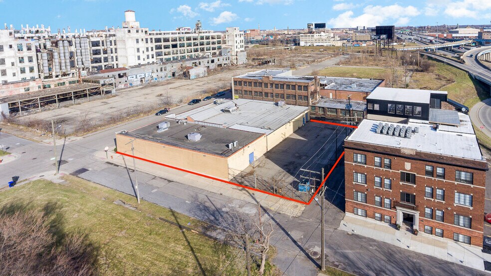 More Photos Of 626 Harper Ave, Detroit Light Manufacturing For Sale