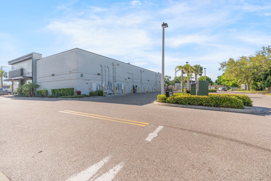 More Photos Of 6228 14th St W, Bradenton Storefront For Lease
