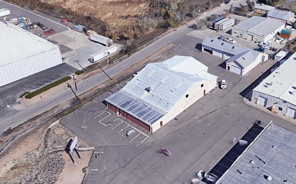More Photos Of 6390 N Broadway, Denver Manufacturing For Lease