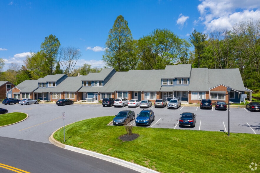 More Photos Of 5201-5215 W Woodmill Dr, Wilmington Medical For Sale