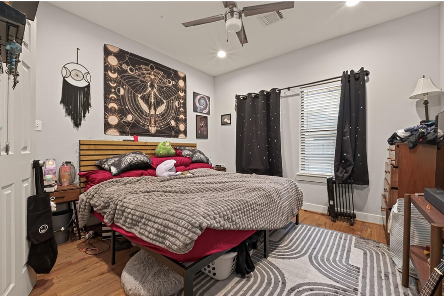 More Photos Of 1619 Dumble St, Houston Specialty For Sale