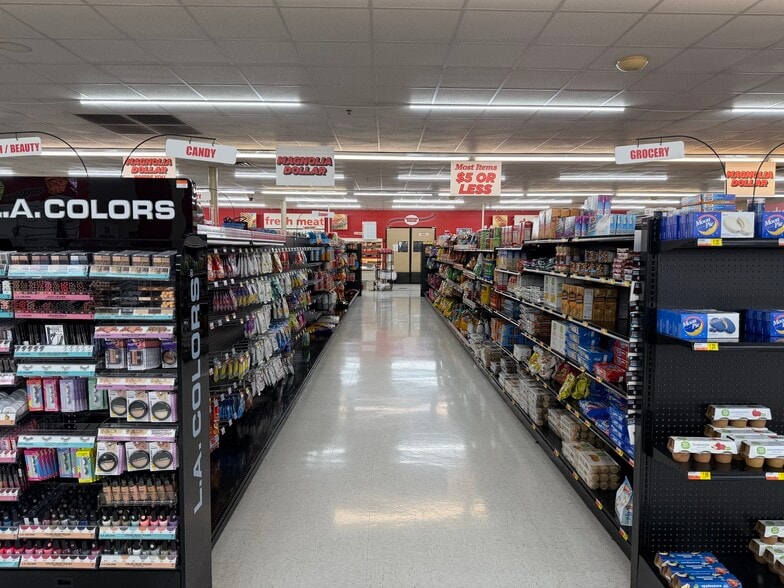 More Photos Of 3850 Holston Dr, Knoxville Supermarket For Lease