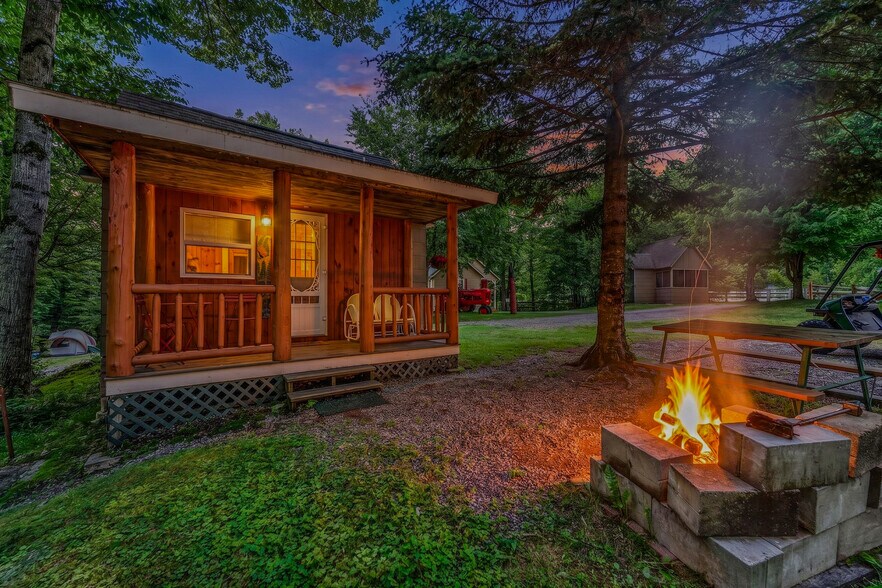 More Photos Of 218 US Route 3, Lincoln Hospitality For Sale