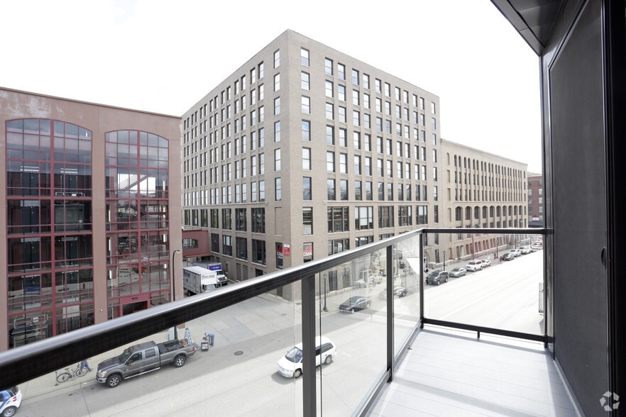 More Photos Of 915 Washington Ave N, Minneapolis Apartments For Lease