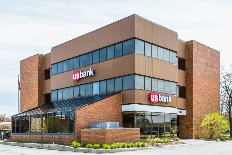 More Photos Of 6301 S Cass Ave, Westmont Office For Lease