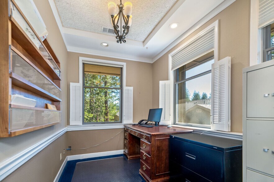More Photos Of 565 Brunswick Rd, Grass Valley Office For Sale
