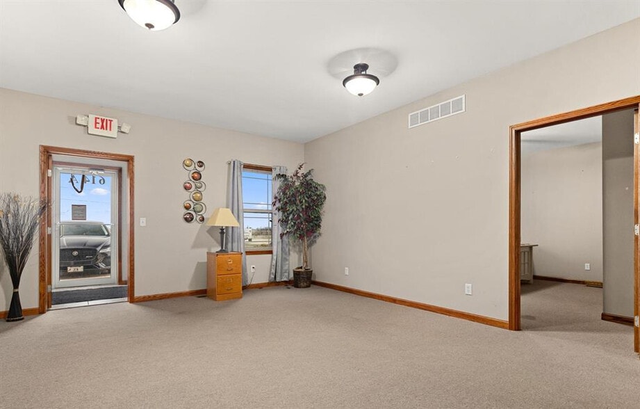 More Photos Of 614 State Route 116, Metamora Office For Lease