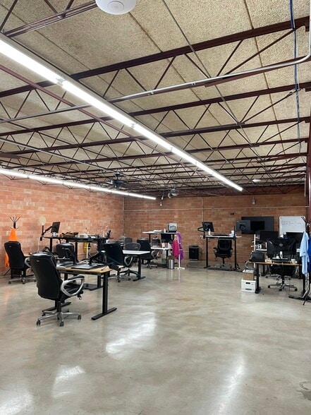 More Photos Of 1202 N Flores St, San Antonio Loft Creative Space For Sale