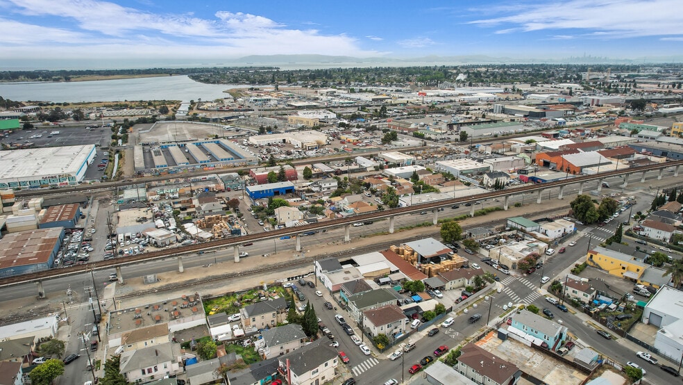 More Photos Of 909 53rd Ave, Oakland Warehouse For Sale
