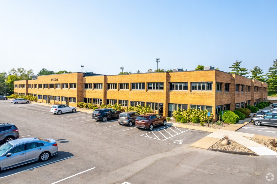 More Photos Of 974 73rd St, West Des Moines Medical For Sale