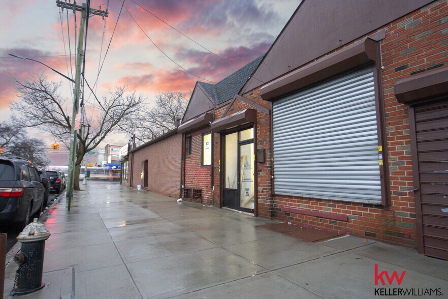 Primary Photo Of 1845 Rockaway Pky, Brooklyn Office For Lease