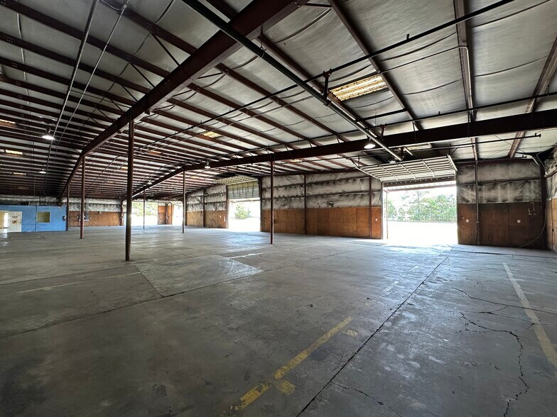 More Photos Of 111 Lenora St, Henderson Warehouse For Lease