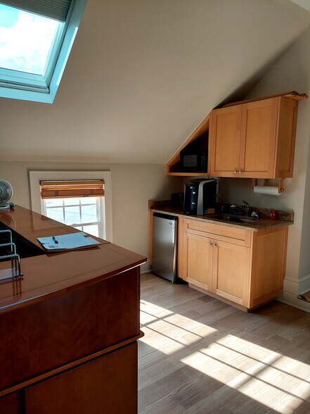 More Photos Of 18 Kings Hwy N, Westport Office For Sale