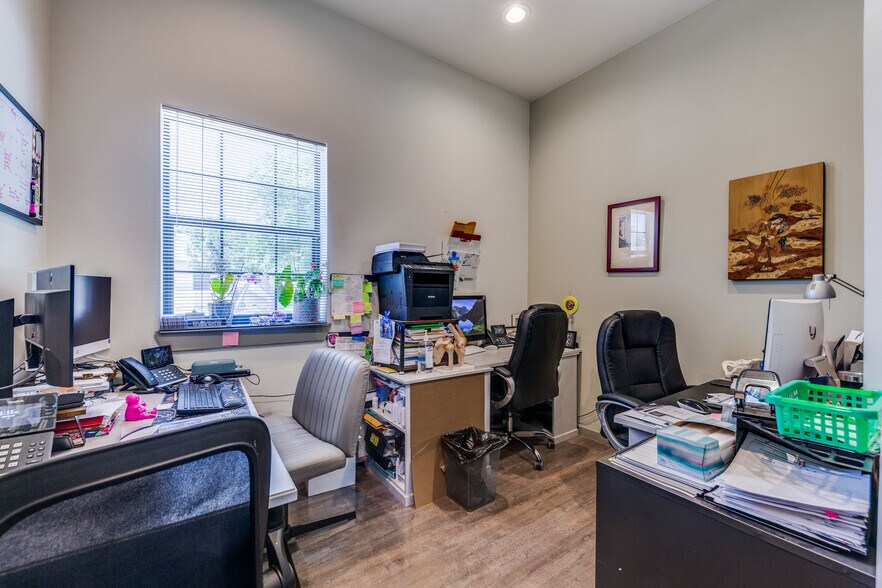 More Photos Of 2122 Babcock Rd, San Antonio Medical For Sale