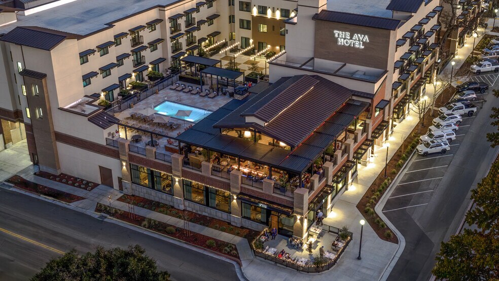 More Photos Of 944 Pine St, Paso Robles Hotel For Lease