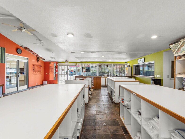 More Photos Of 11702 NE Halsey St, Portland Freestanding For Sale