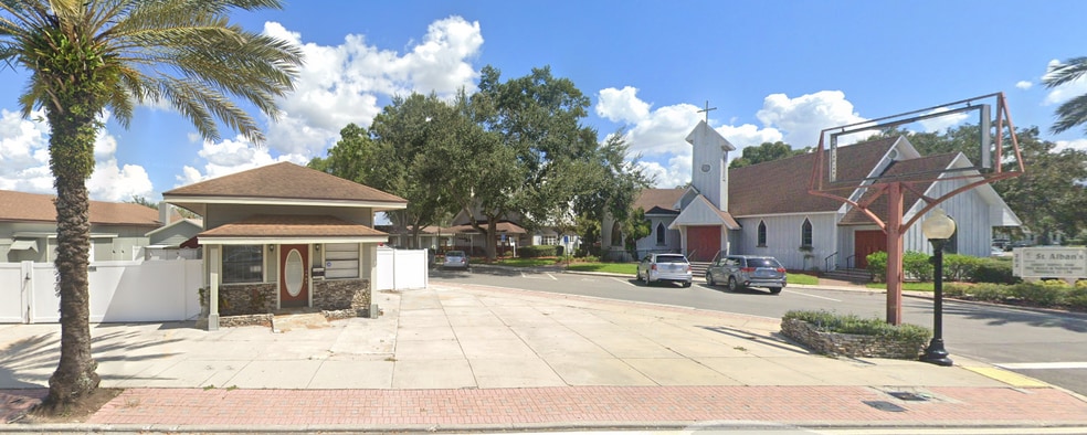 More Photos Of 123 Main St, Auburndale Freestanding For Sale