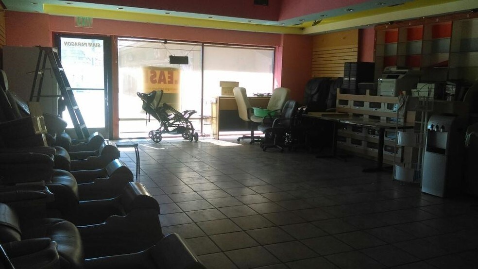 More Photos Of 5253-5273 Hollywood Blvd, Los Angeles General Retail For Lease