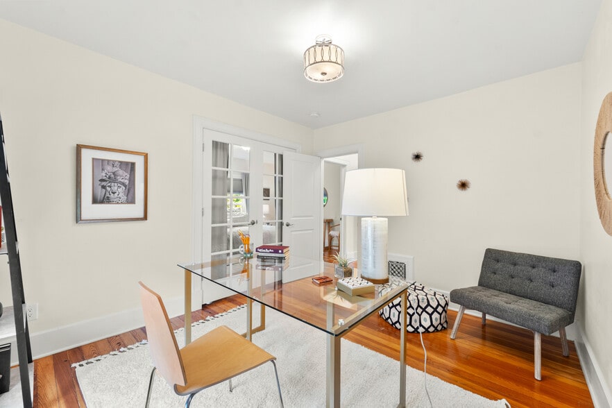 More Photos Of 1516 Cook St, Denver Light Distribution For Sale