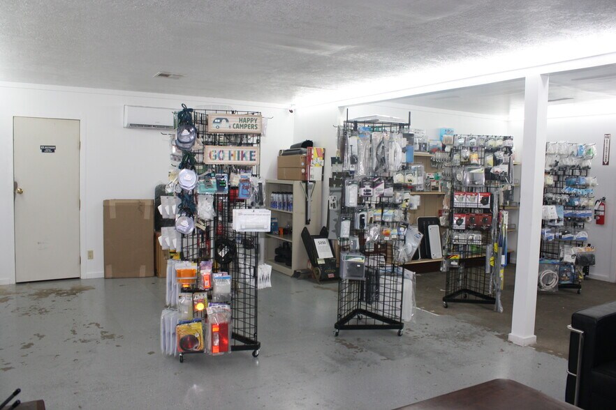 More Photos Of 20800 FM 1488 Rd, Magnolia General Retail For Sale