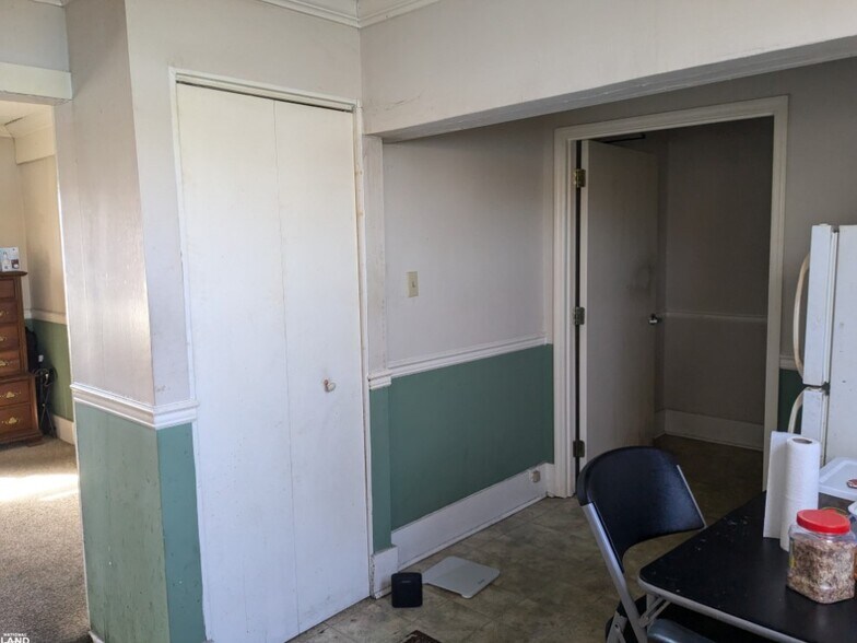 More Photos Of 1805 N Broad St, Tazewell Land For Sale