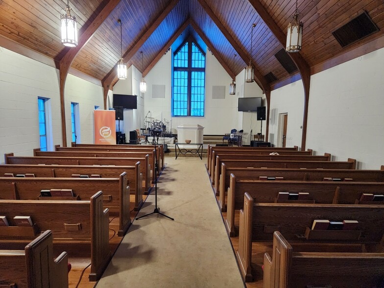 More Photos Of 3018 County Dr, Petersburg Religious Facility For Sale