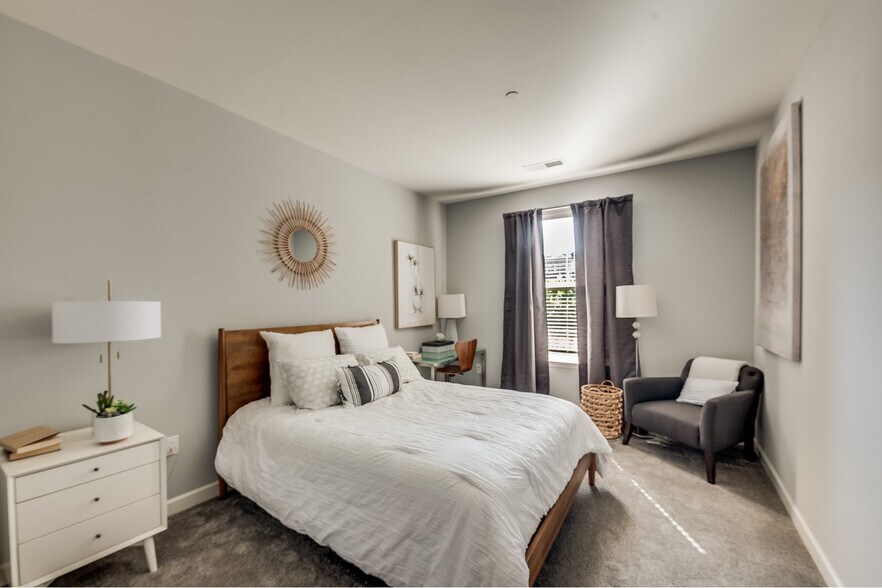 More Photos Of 1 Village Grn, Patchogue Apartments For Lease