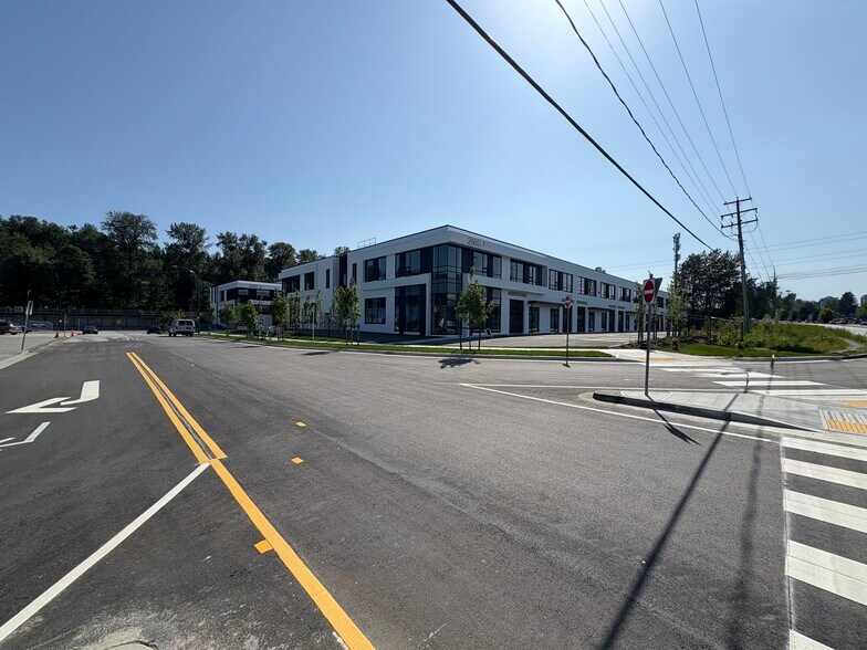 More Photos Of 2660 Barnet Hwy, Coquitlam Warehouse For Sale