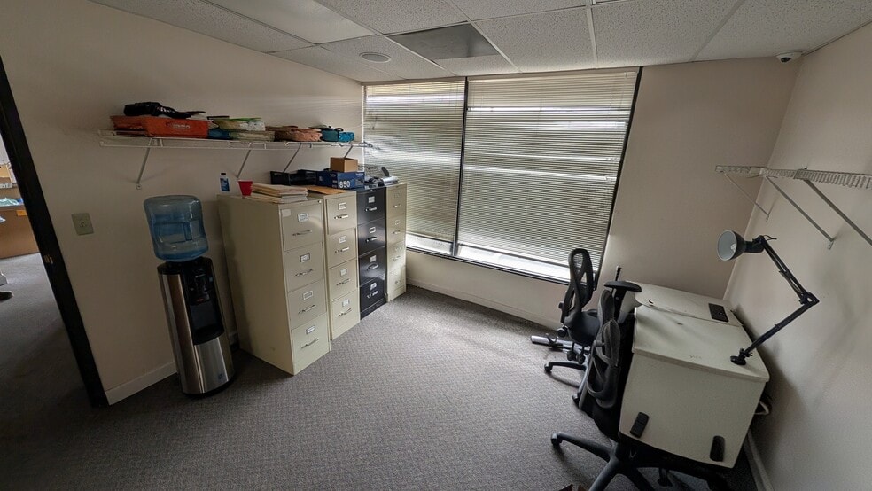 More Photos Of 3250 Old Farm Ln, Commerce Township Warehouse For Lease