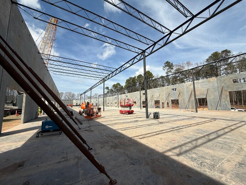 More Photos Of 1050 Northgate Ct, Morrisville Light Distribution For Lease