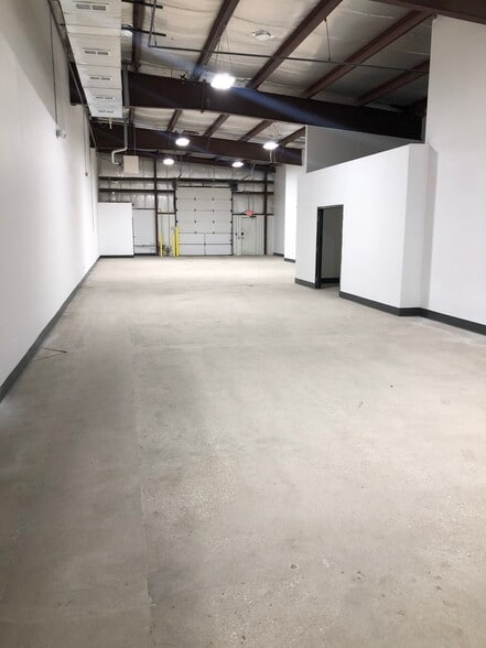 More Photos Of 6145 Scherers Pl, Dublin Light Distribution For Lease