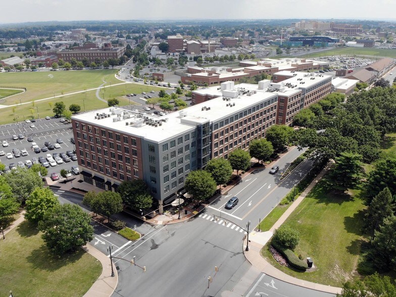 More Photos Of 701 Harrisburg Ave, Lancaster Dormitory For Lease
