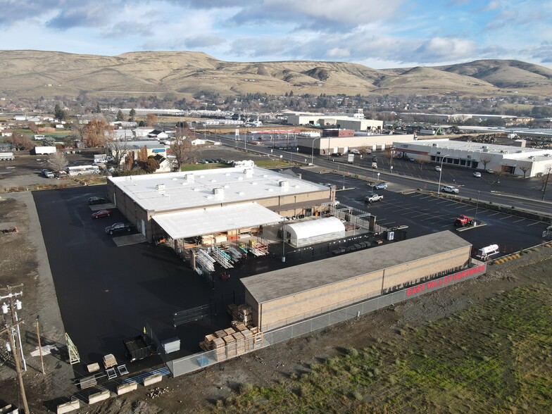More Photos Of 104 Butterfield Rd, Yakima General Retail For Sale