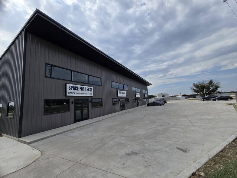 More Photos Of 7321 State 171 Hwy, Godley Light Manufacturing For Lease
